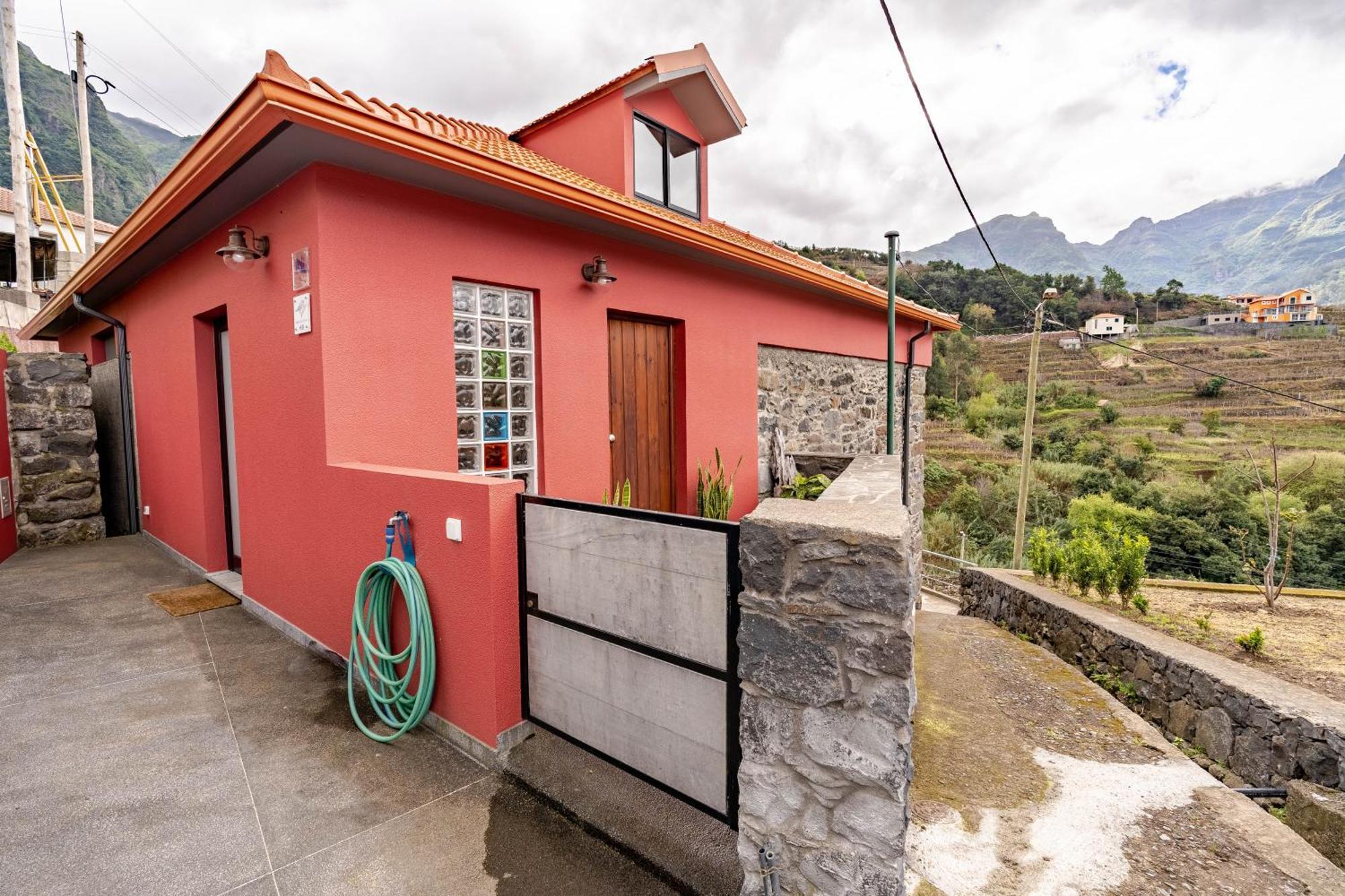 Madeira Bird House - House In The Mountains With Garden São Vicente Exterior foto